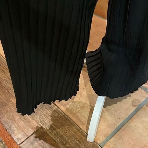 Zara Black Flowy Pleated Wide Leg Trousers, M! - Picture 3 of 10